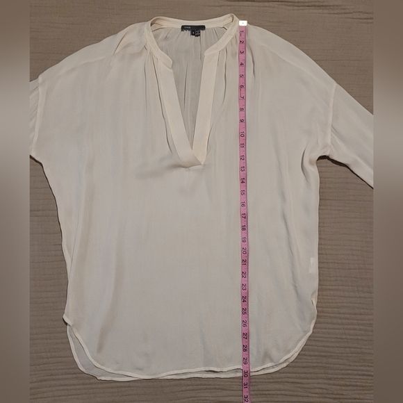 Vince. Dainty Silk Oversized V-Neck Longsleeve Cream Blouse Size Small - Picture 4 of 10